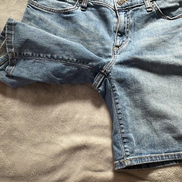 Eddie Bauer boyfriend Jean Bermuda shorts - Picture 4 of 6